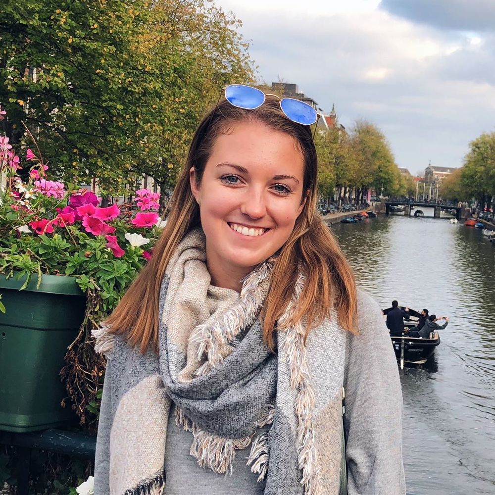 Meet your Posher, Julia